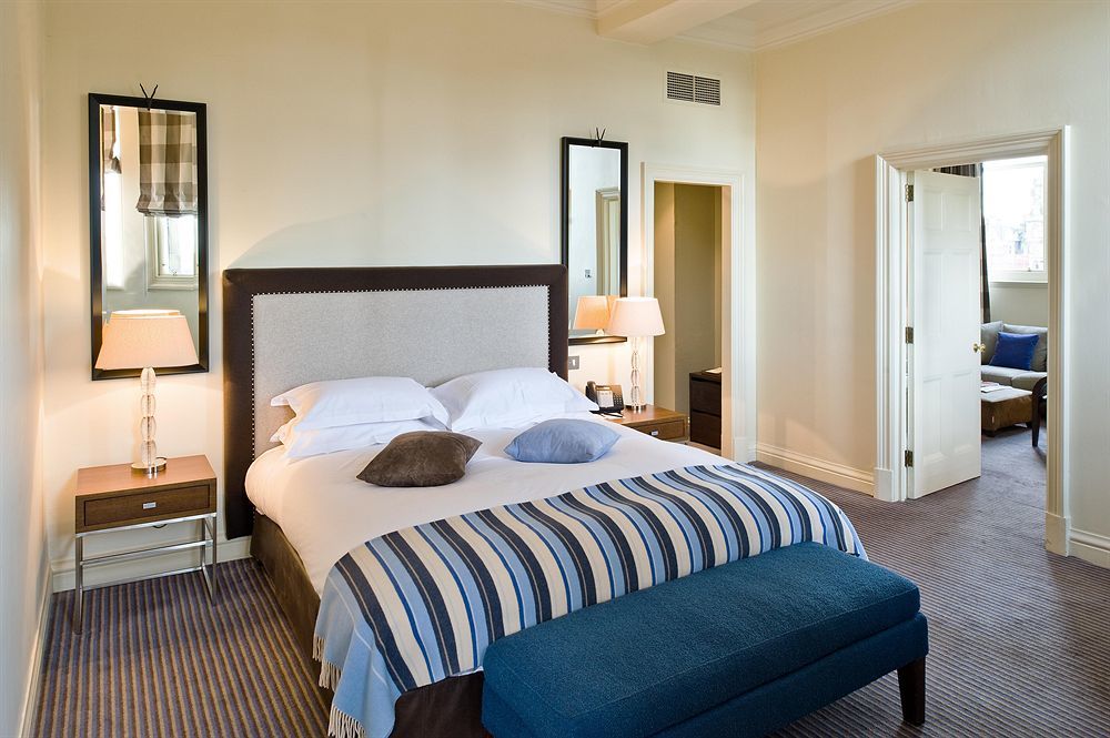The Balmoral Hotel 5*